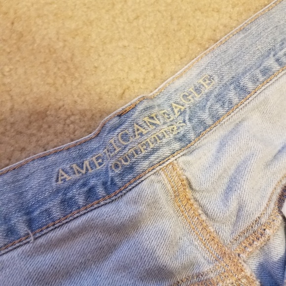 Junior's American Eagle Button Fly Shorts - Picture 4 of 7
